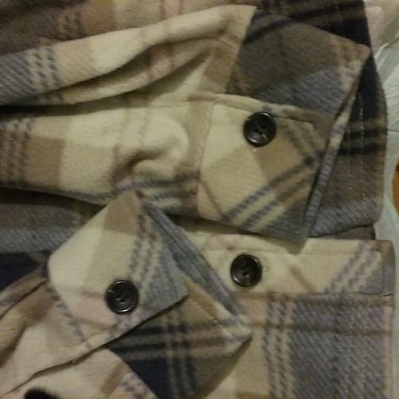 Weekends Everyday NWT Flannel Shacket M - Picture 5 of 7